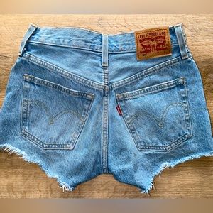 Levi 501 Denim Shorts W23